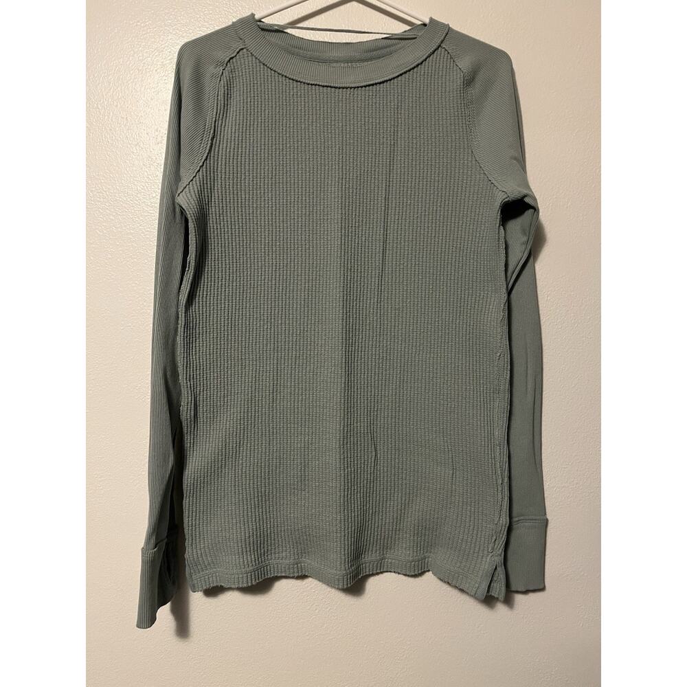 We The Free People Thermal Waffle Knit Shirt Size Medium Long Sleeve Top Green